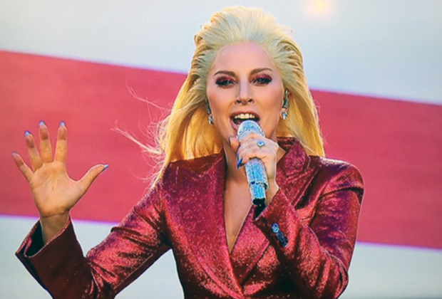 Lady Gaga brilló en el Super Bowl 50