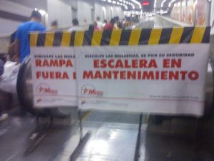 Rampa de Zona Rental-Plaza Venezuela ya tiene dos meses dañada