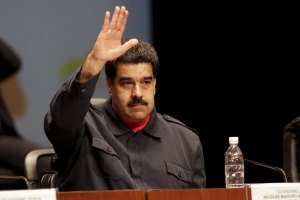 El Nuevo Herald: Maduro trata de comprar lealtad militar con oro y petróleo