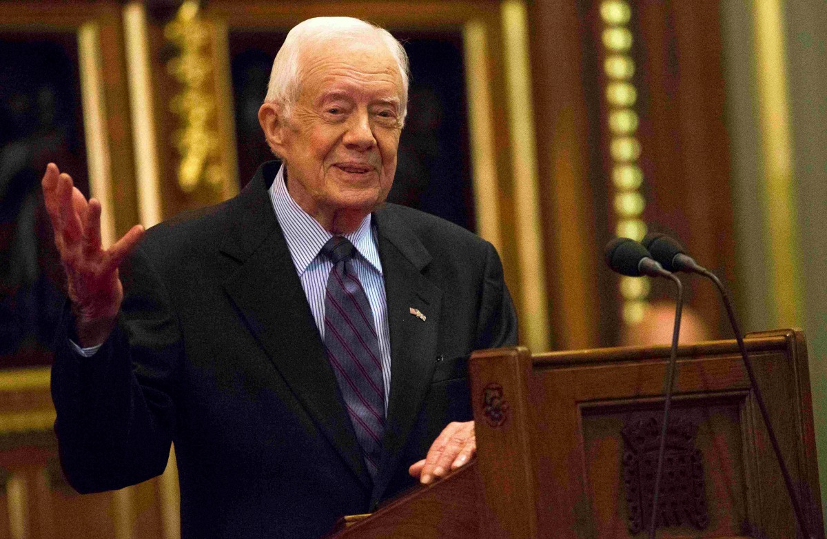 Expresidente de EEUU Jimmy Carter se recupera de la cirugía cerebral