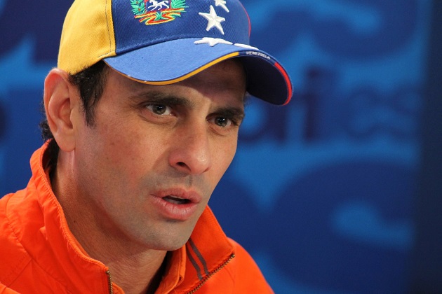 Capriles: Todo lo que está haciendo el CNE está fuera del reglamento