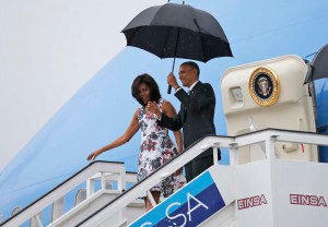 Las imágenes que dieron la vuelta al mundo del histórico recorrido de Obama por Cuba
