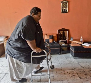 Al filo de la muerte: La vida de Óscar Vásquez, el colombiano que pesa 400 kilos