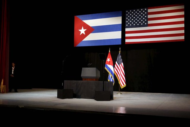 The stage is set with Cuban and U.S. flags beforefor U.S. President Barack Obama addresses the Cuban people from the stage at the Gran Teatro de la Habana Alicia Alonso in Havana March 22, 2016. REUTERS/Jonathan Ernst