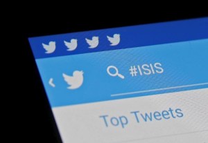 Simpatizantes de Estado Islámico elogian ataques en Bruselas en redes sociales