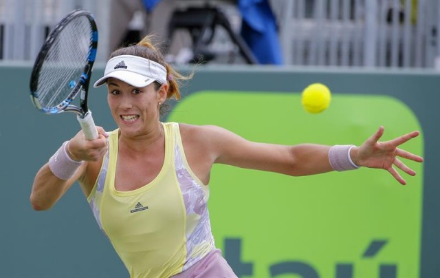 Muguruza logra gran remontada para vencer a la eslovaca Cibulkova en Miami