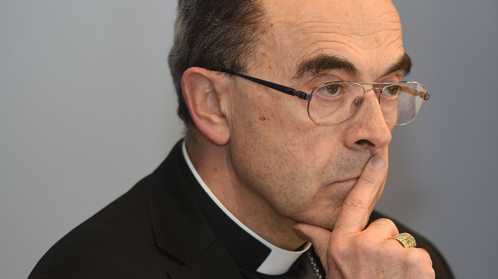 Allanado el obispado de Lyon en Francia por no denunciar caso de pedofilia