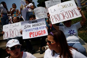 Margallo pide que el Gobierno venezolano y la oposición gestionen el plan de ayuda humanitaria
