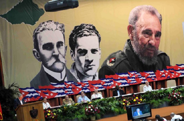 Raúl Castro: Ni otros partidos políticos ni privatizaciones