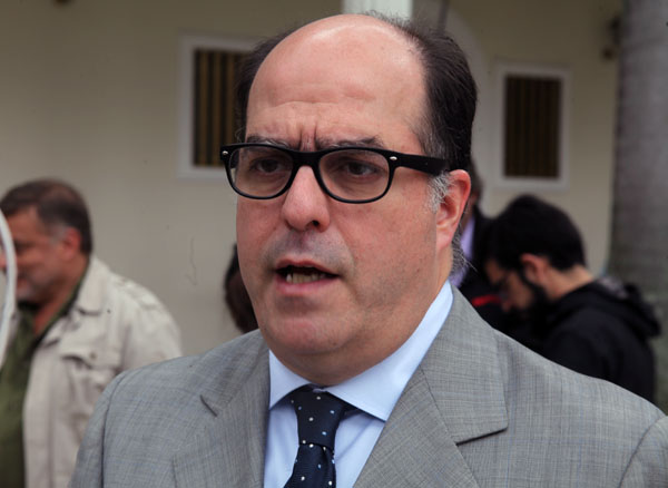 Julio Borges rechaza la creación de comisión que revisará firmas para referendo