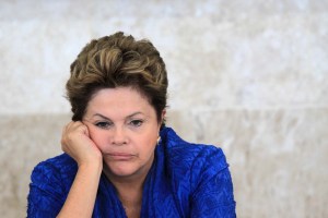 Gobierno de Brasil pide a la corte suprema anular impeachment de Rousseff