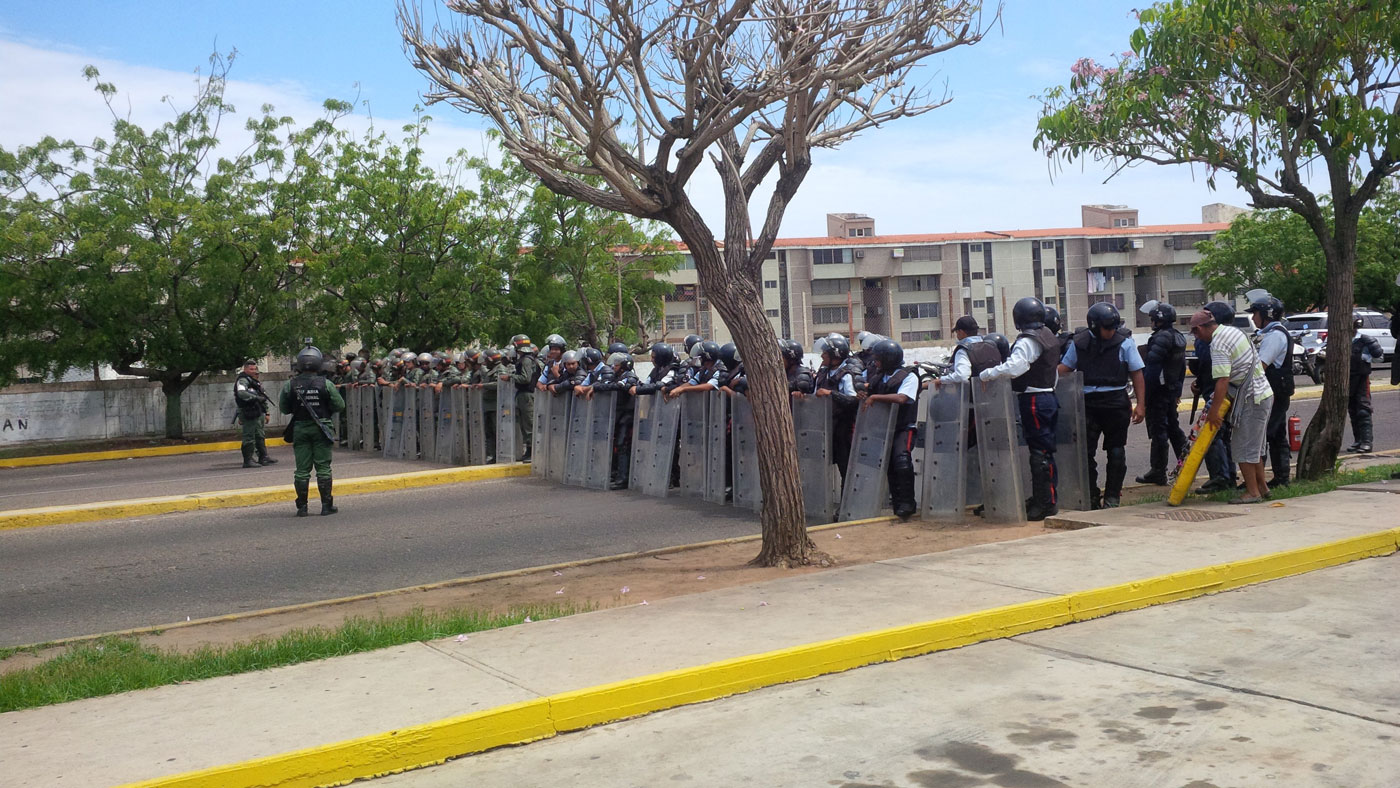 Policía y GNB custodian vías por donde marchará la oposición al CNE en Maracaibo
