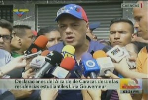 Jorge Rodríguez denunció presuntos actos vandálicos en edificio en Plaza Venezuela
