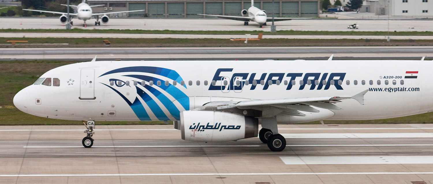 Egyptair asegura que la alarma de bomba en uno de sus aviones era falsa