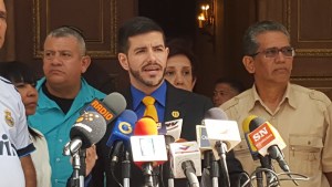 Diputado Jesús Yánez alertó a Parlasur uso de militares en el accionar político de Venezuela
