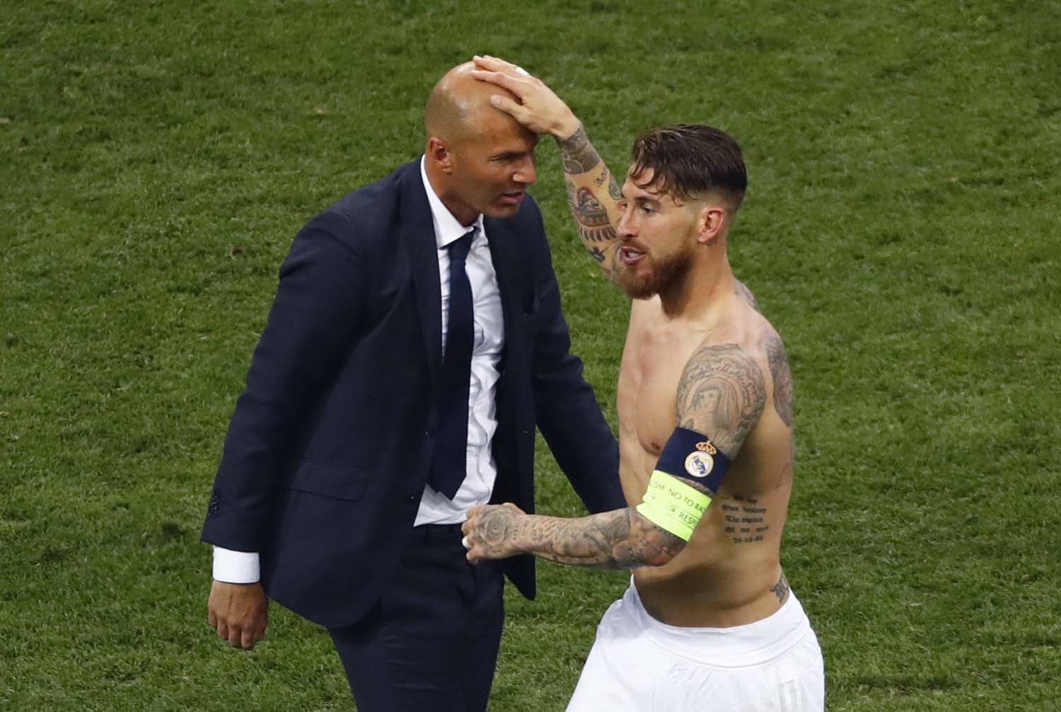 Zidane y Ramos defienden uso del videoarbitraje