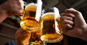 Según estudios, la cerveza puede prevenir una temible enfermedad…Entérate cuál