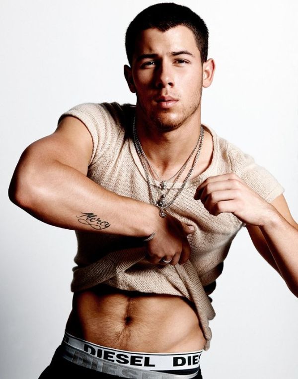 nickjonas (1)