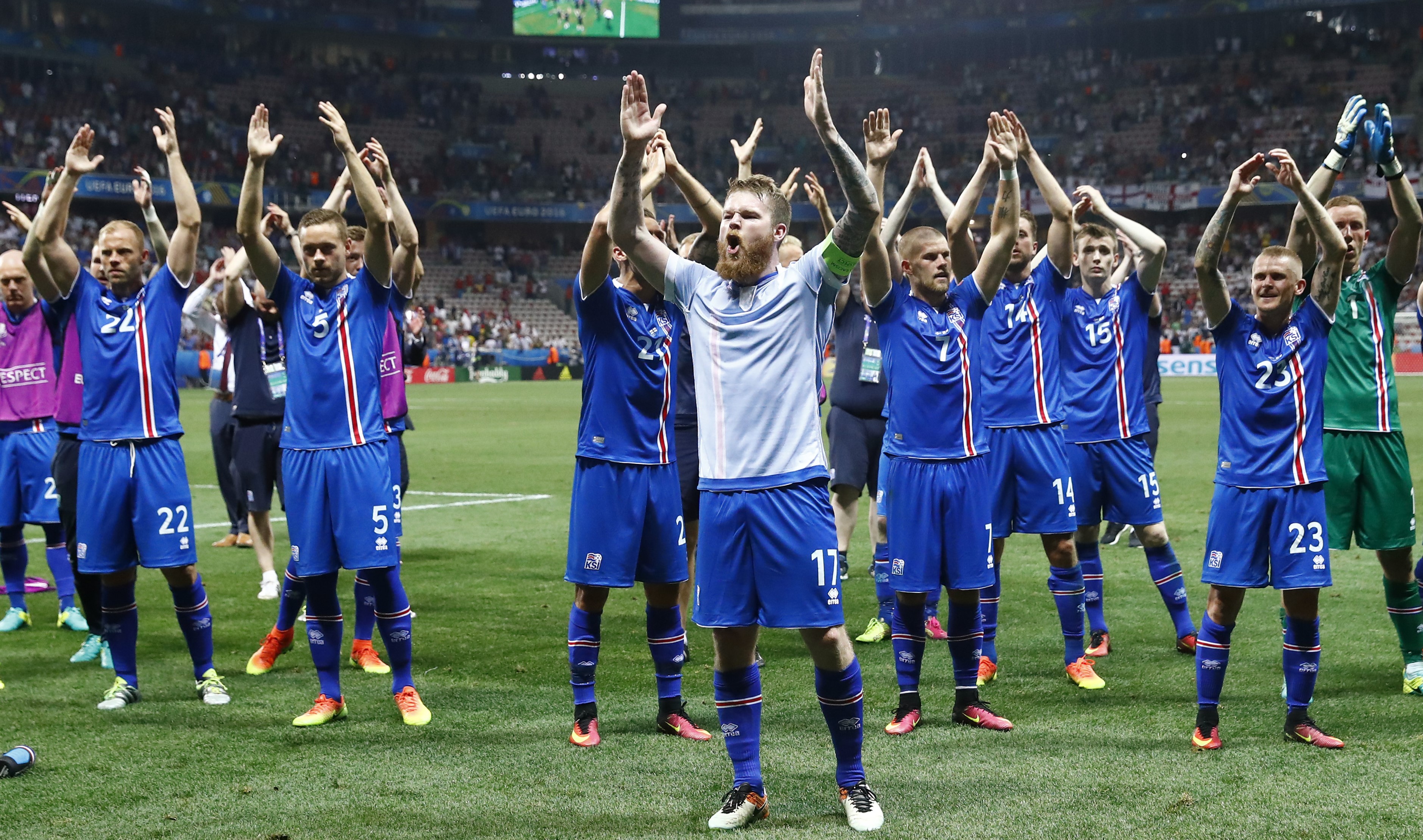 Islandia obra el milagro, entra en cuartos y despide a Hodgson