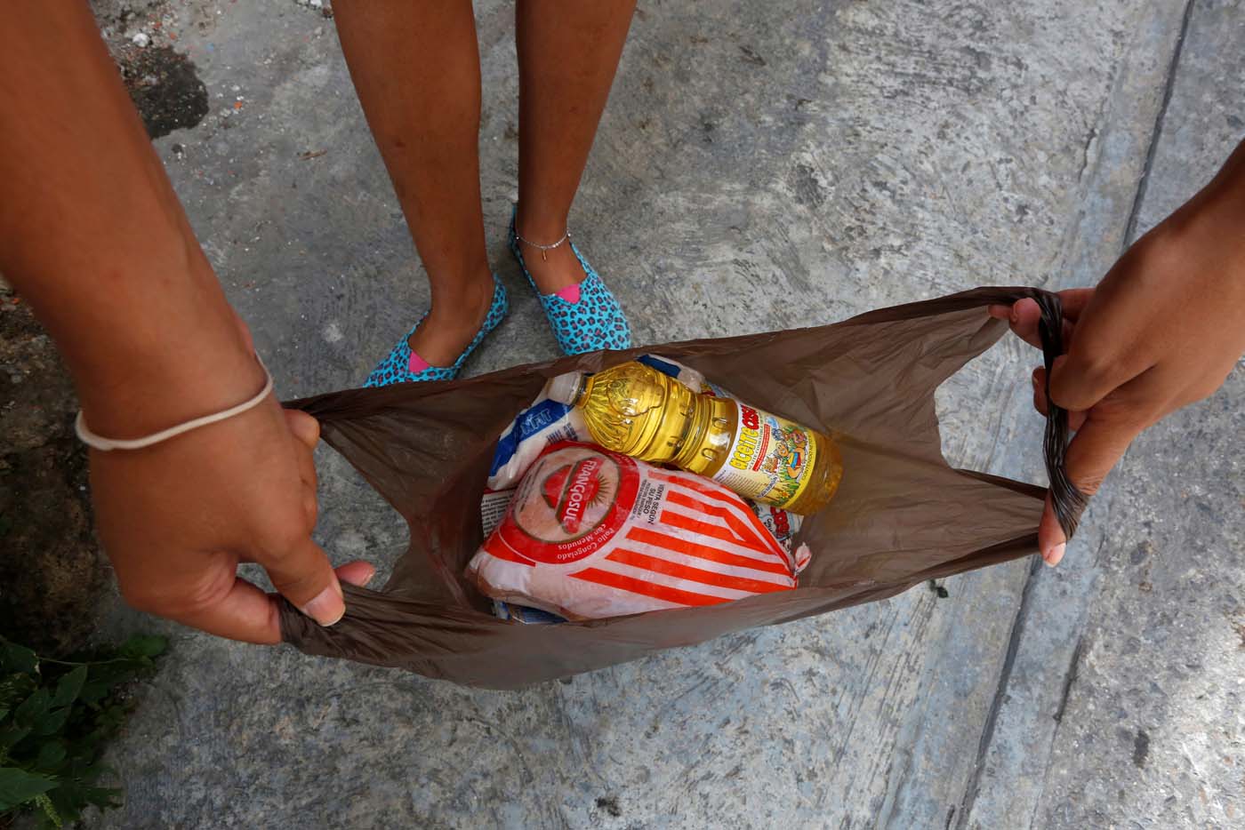 Mafias de los CLAP venden alimentos a precios especulativos en Sucre