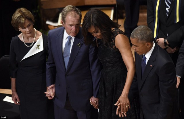 3635D51A00000578-3687798-Mrs_Obama_was_widely_praised_on_social_media_for_the_restraint_s-a-3_1468410790042