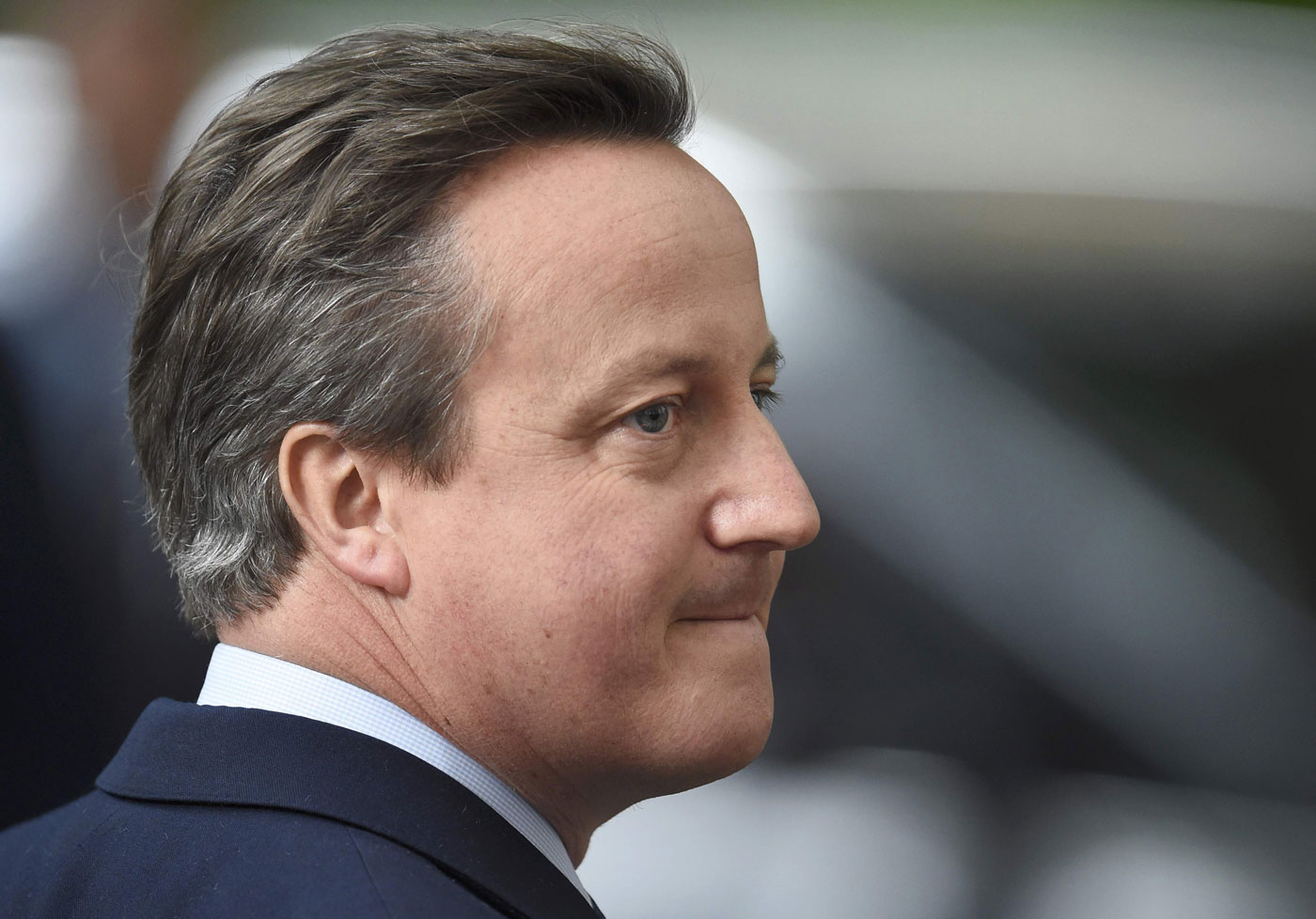 David Cameron presenta renuncia ante Isabel II como primer ministro británico