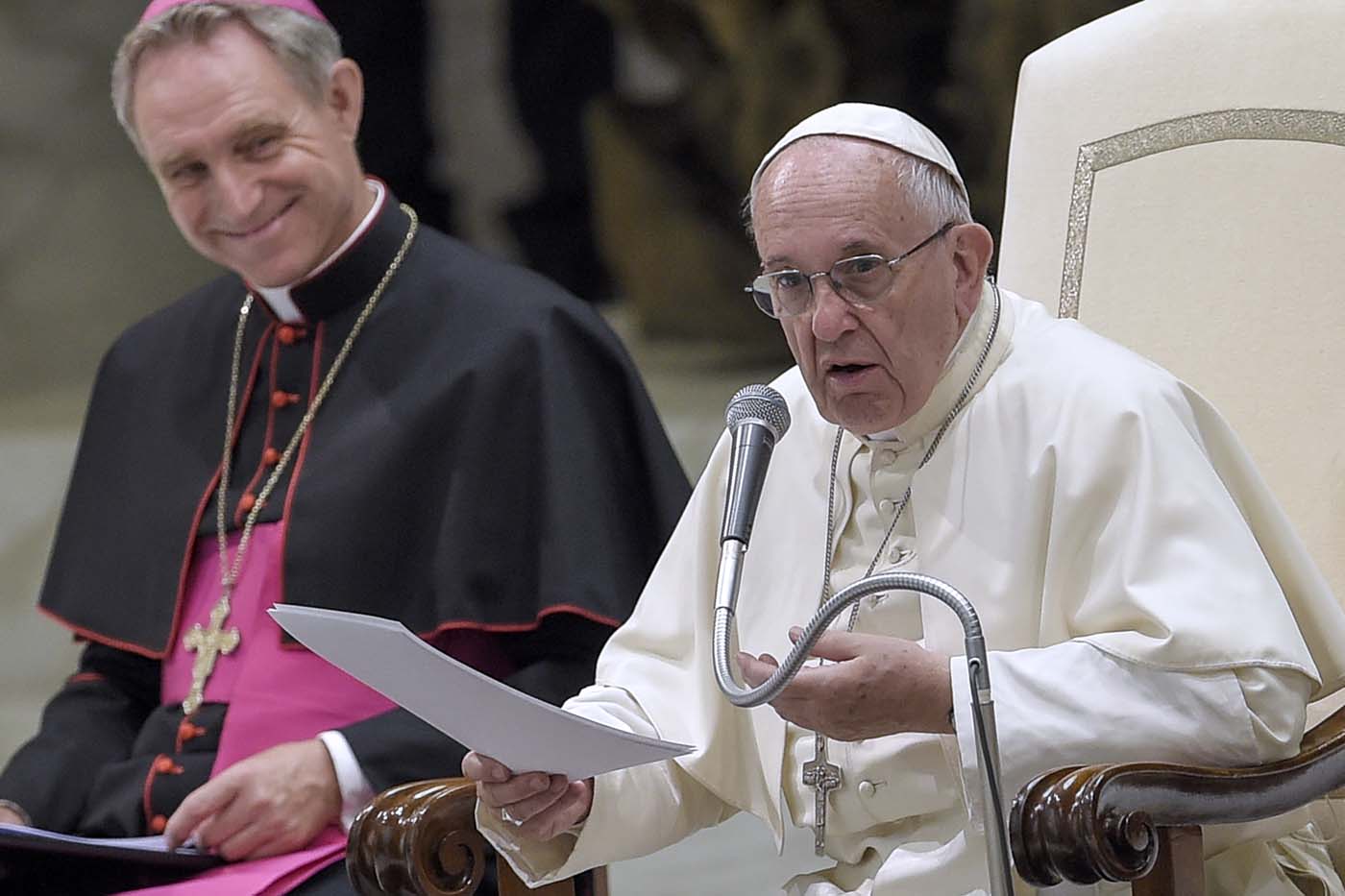 Papa Francisco: La corrupción genera pobreza, explotación y sufrimiento