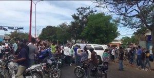 Así repelió el pueblo de Coro el acecho de grupos violentos a Ramos Allup (Videos)