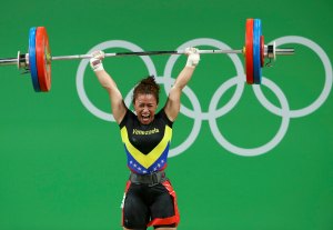 Yusleidy Figueroa culminó novena en los 58 kg del levantamiento de pesas #Rio2016