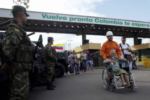Habilitan paso de transporte de carga pesada en la frontera colombo – venezolana (Video)