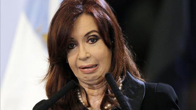 Sospechan de “insolvencia fraudulenta”: Cristina K les transfirió a sus hijos las acciones de sus empresas