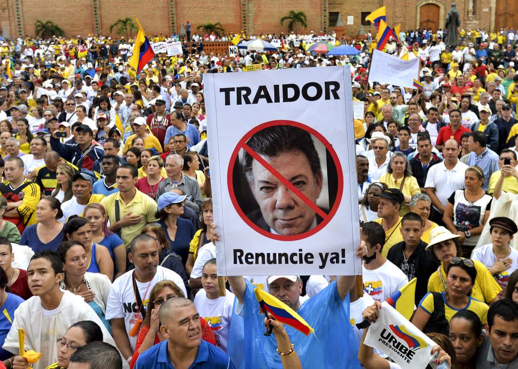 Muchos colombianos se oponen al proceso de paz con las FARC