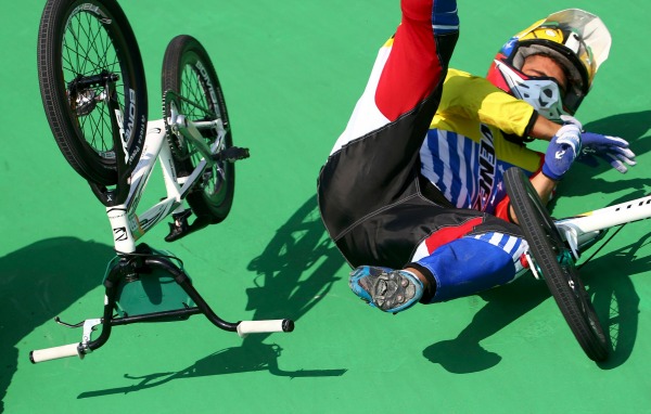 Jefferson Milano se quedó fuera de la final tras sufrir una caída en #Rio2016 (Fotos + Video)