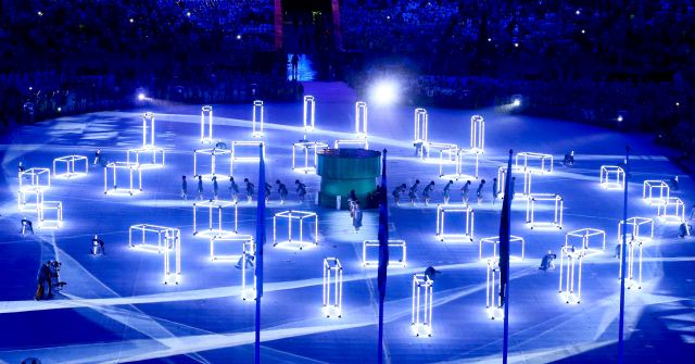 2016 Rio Olympics - Closing ceremony - Maracana - Rio de Janeiro, Brazil - 21/08/2016. Performers take part in the closing ceremony. REUTERS/Vasily Fedosenko FOR EDITORIAL USE ONLY. NOT FOR SALE FOR MARKETING OR ADVERTISING CAMPAIGNS.