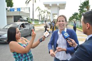 Manuela Bolívar: Deportación de congresistas ecuatorianos obliga a Rafael Correa a pronunciarse