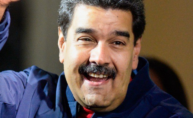 En pleno debate de la crisis venezolana en la OEA, Maduro se reunió en Miraflores para recordar a Miranda