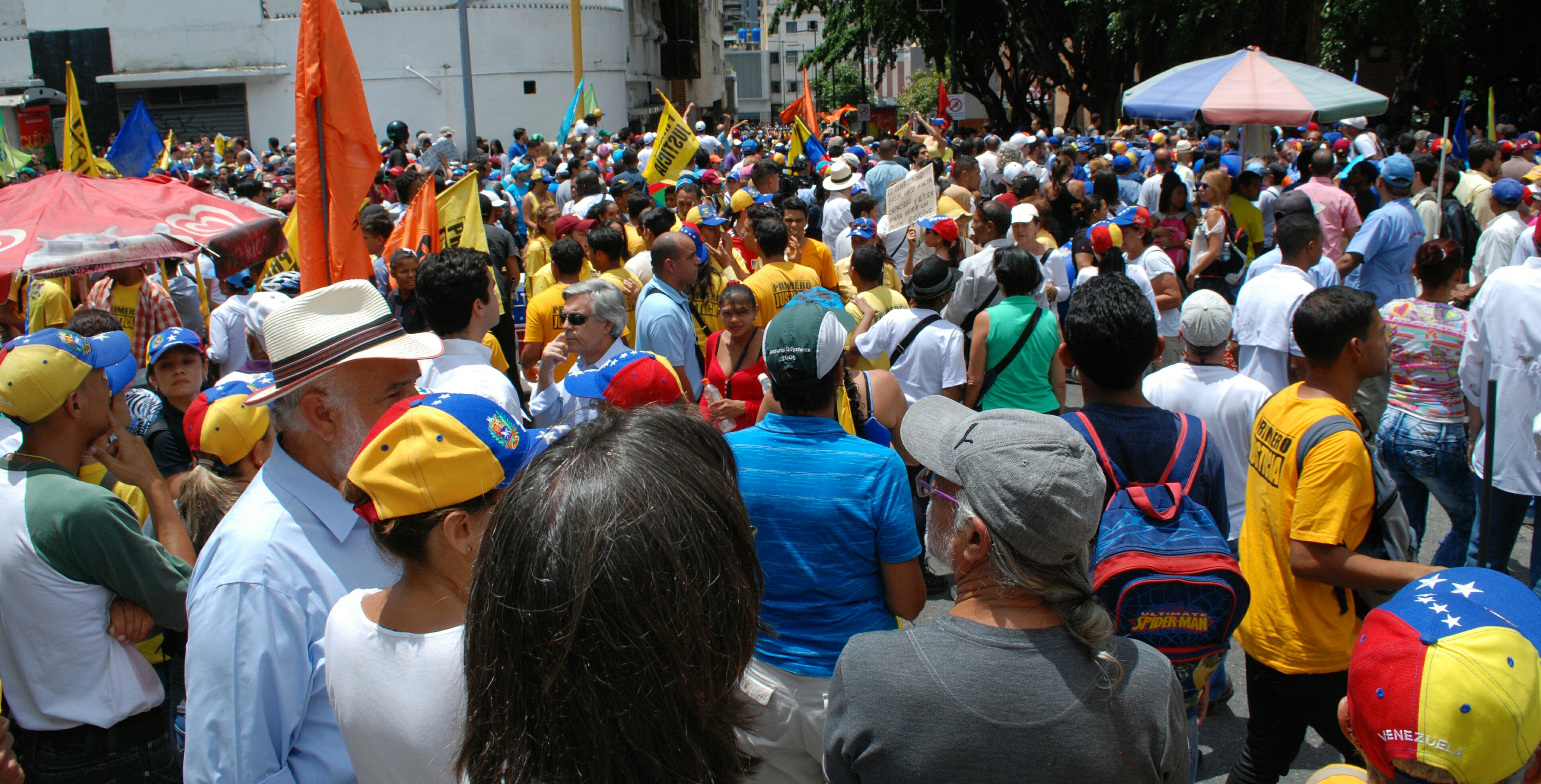 Voluntad Popular prosigue jornada #16SLaCumbreDelPueblo en Caracas pese a represión de PNB