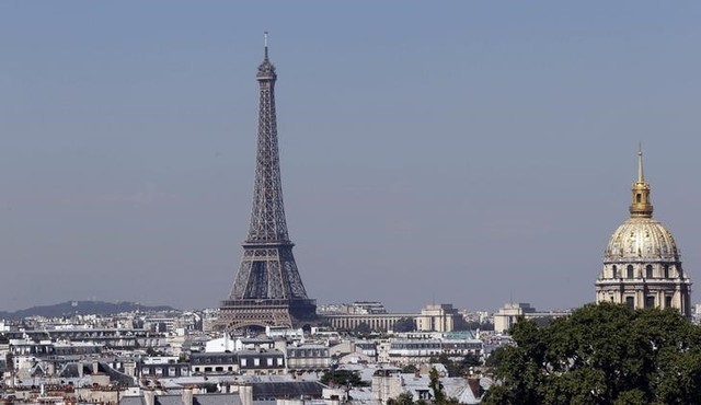 Torre Eiffel cerrada por huelga de personal de seguridad