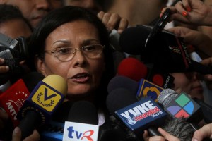 Rectora Hernández: Si en un estado no se cumple el 20% igual “debe haber” Revocatorio