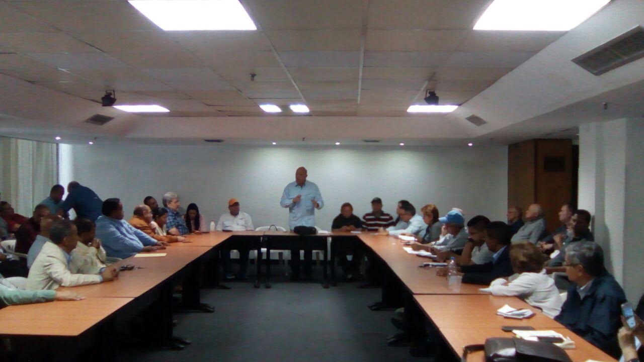 Secretarios regionales de la Unidad sostuvieron encuentro en Caracas