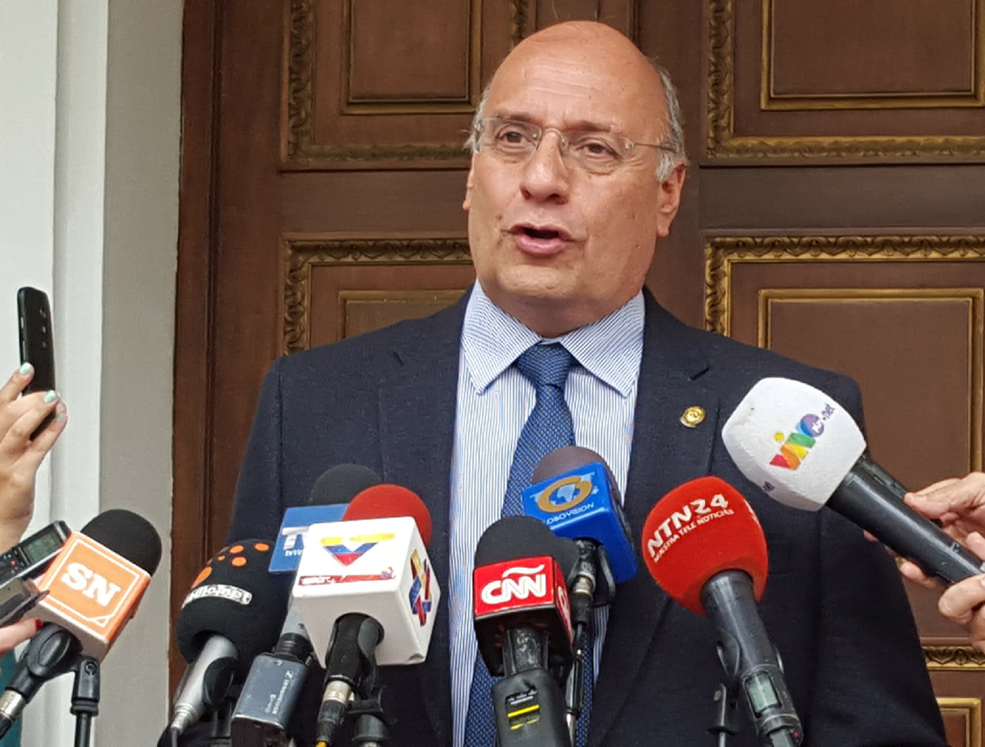 Williams Dávila: Canciller debe asumir su puesto y respetar al Mercosur