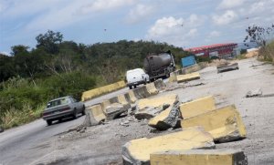 Falta de señalización provoca accidentes de tránsito en autopista Barquisimeto-Acarigua