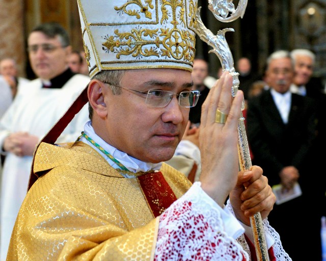 MONSEÑOR EDGARD PEÑA - NUNCIO APOSTOLICO DE MOZAMBIQUE - ARCHIVO 1