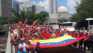 Chavismo se movilizó este martes en apoyo al Presupuesto Nacional 2017 (Fotos)