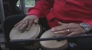 Maduro hace el paro que toca el bongó  (¡fail! + video)