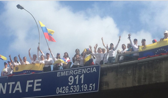 Olivia Lozano: Los terrenos para salir de Maduro son la calle y la Asamblea Nacional