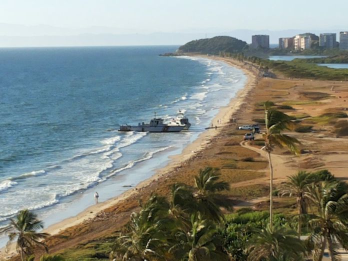 Reportan dos patrulleras de la Guardia varadas en la isla de Margarita (FOTO)