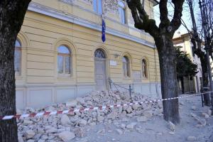 Evacuados en Norcia, desolados porque los sismos en Italia no cesan