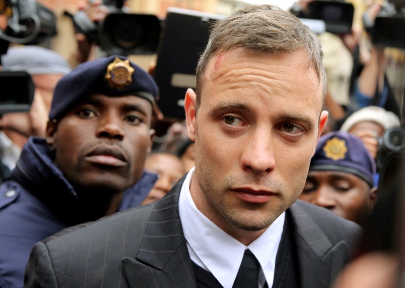 Pistorius seguirá en prisión tras el rechazo de su libertad condicional