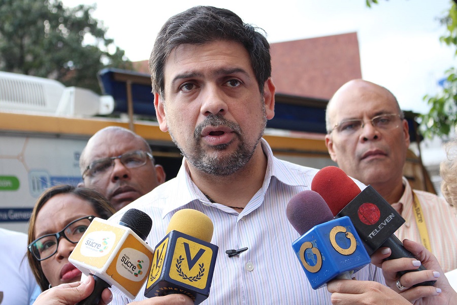 Alcalde Carlos Ocariz sale del país por asuntos médicos